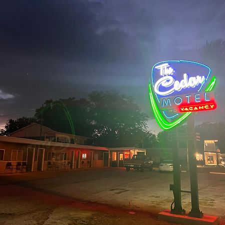 The Cedar Motel Sandusky Exteriér fotografie